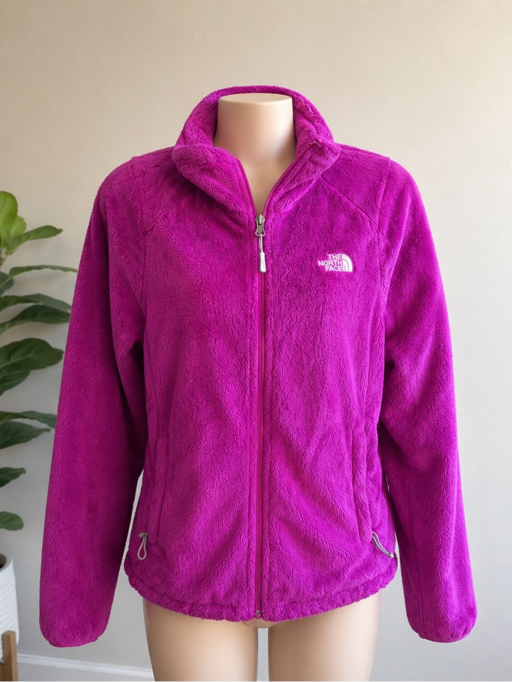 The North Face | Osito Fleece Jacket Magenta Jacket | Size Medium | Full Zip
